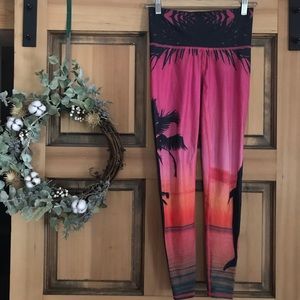 🐬 teeki love the adventure hot pant